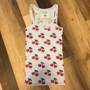 Victoria’s Secret PINK Tank top